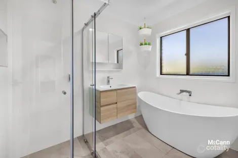 Property photo of 4 Hare Place Bonython ACT 2905