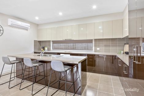 Property photo of 1/3 Stratheden Court Sydenham VIC 3037