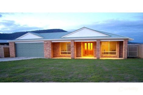2 Fowler Ct, New Norfolk, TAS 7140