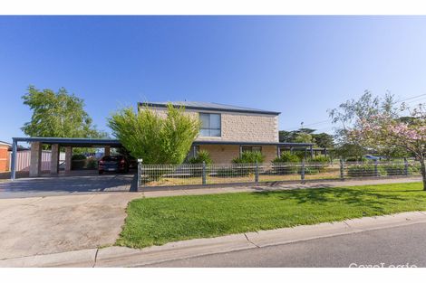 Property photo of 2 Greenaway Court Sale VIC 3850