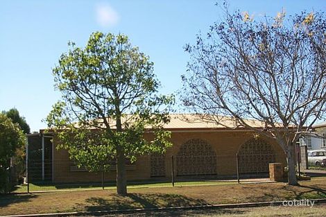 64 Baker St, Kepnock, QLD 4670