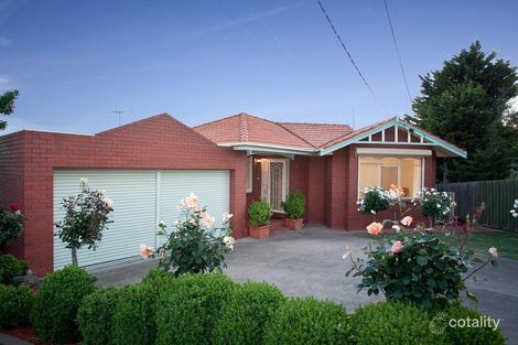 17 Laura Gr, Avondale Heights, VIC 3034