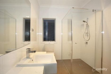 Property photo of 5/28 Buchanan Road Berwick VIC 3806
