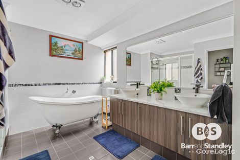Property photo of 28 Beaufort Loop Millbridge WA 6232