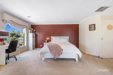 Property photo of 13 Hawthorn Grove Taylors Hill VIC 3037