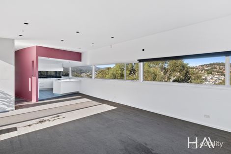 Property photo of 33 Wassell Place Lindisfarne TAS 7015