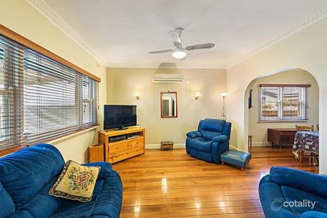 Property photo of 5 Gloucester Street Reservoir VIC 3073