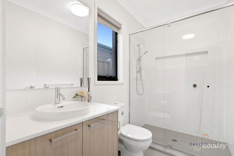 Property photo of 11 Camrose Street Mickleham VIC 3064