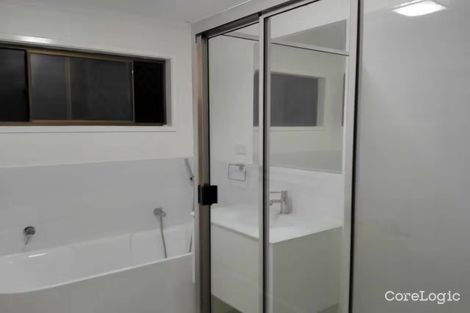 Property photo of 3 Mintwood Place Sunnybank Hills QLD 4109