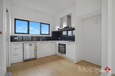Property photo of 3/745 Elgar Road Doncaster VIC 3108