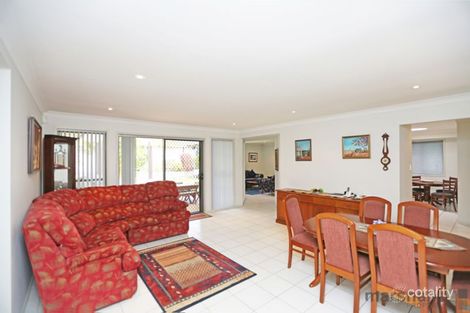 Property photo of 53 Green Point Drive Belmont NSW 2280