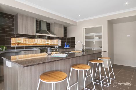 Property photo of 2 Vantage Drive Pakenham VIC 3810