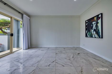 Property photo of 2/2 Sandown Avenue Benowa QLD 4217