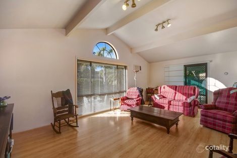 Property photo of 3 Costa Close Green Point NSW 2251