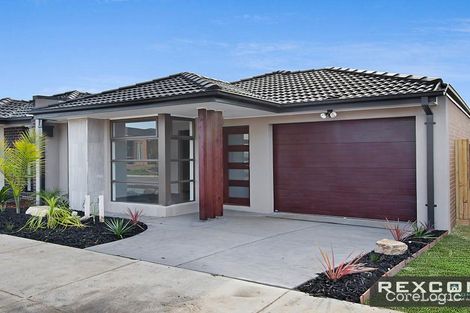 Property photo of 16 Pamplona Way Clyde North VIC 3978