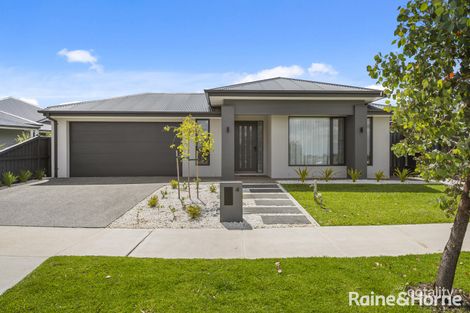 Property photo of 4 Longtan Avenue Sunbury VIC 3429