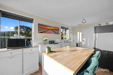 Property photo of 8 Dyer Place Clarendon Vale TAS 7019
