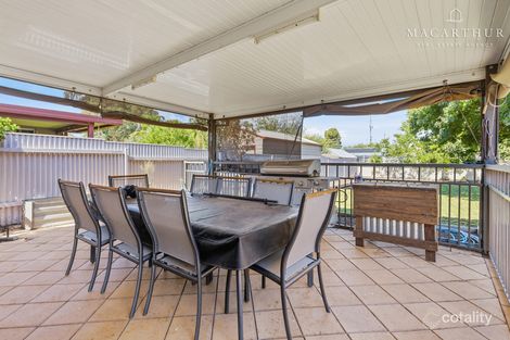 Property photo of 16 Walana Crescent Kooringal NSW 2650