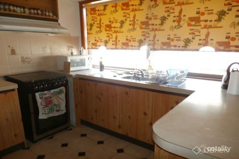 Property photo of 22 Thelma Court Werribee VIC 3030