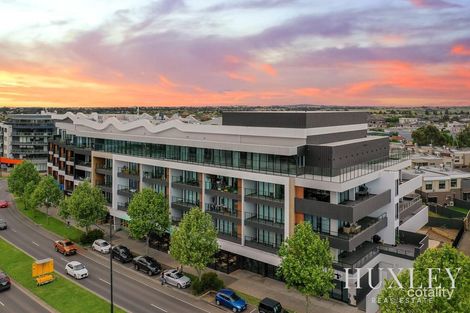 208/173 Caroline Springs Bvd, Caroline Springs, VIC 3023