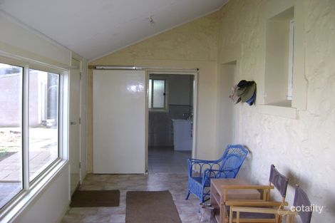 Property photo of 16 First Street Arno Bay SA 5603