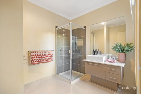 Property photo of 32 Lawrie Drive Alfredton VIC 3350