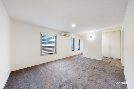Property photo of 8/4-12 Fisher Parade Ascot Vale VIC 3032