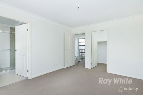 Property photo of 18 Kestrel Circuit Shortland NSW 2307
