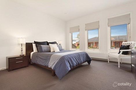 Property photo of 25 Kendall Street Essendon VIC 3040