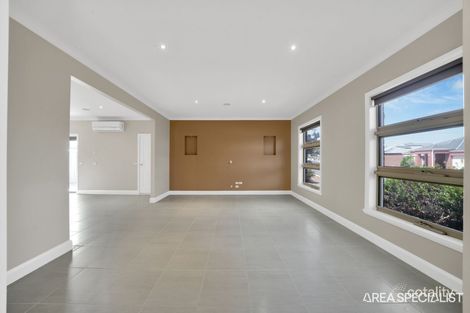 Property photo of 1 Flemings Avenue Harkness VIC 3337