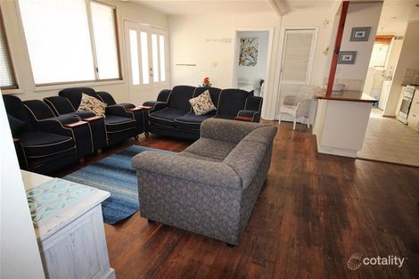 9 Whitfield Rd, Jurien Bay, WA 6516