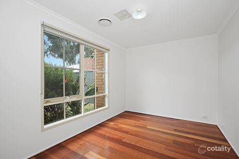 Property photo of 15 Sherwin Place Roxburgh Park VIC 3064