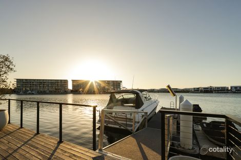Property photo of 17 Quay Circuit Newport QLD 4020