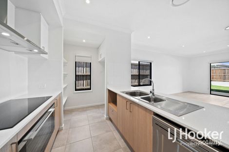 Property photo of 14 Petermann Circuit Yarrabilba QLD 4207