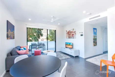 Property photo of 26 Paton Street Kangaroo Point QLD 4169