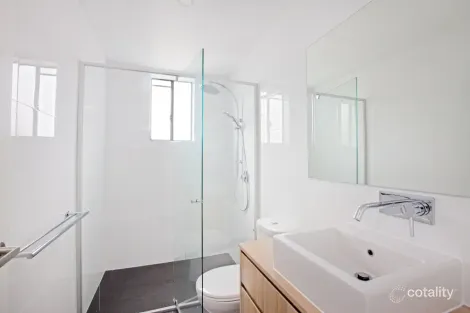 Property photo of 26 Paton Street Kangaroo Point QLD 4169