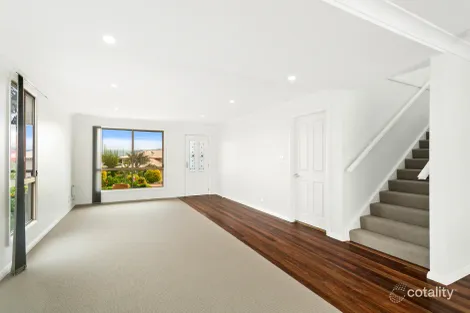 Property photo of 4/7 Pickersgill Way Shell Cove NSW 2529