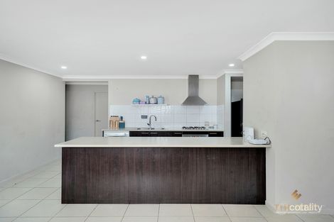 Property photo of 11 St Martins Boulevard Truganina VIC 3029