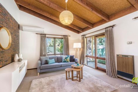 Property photo of 33 Bertram Street Fadden ACT 2904