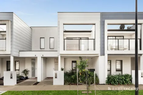 30 Hardy Loop, Keysborough, VIC 3173