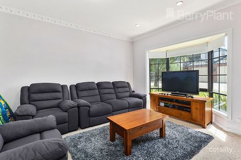 Property photo of 8/40-44 Warrawong Drive Berwick VIC 3806