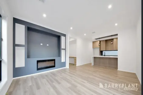 Property photo of 13 Folia Way Donnybrook VIC 3064