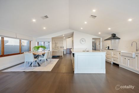 Property photo of 49 Carlton Terrace Wynnum QLD 4178