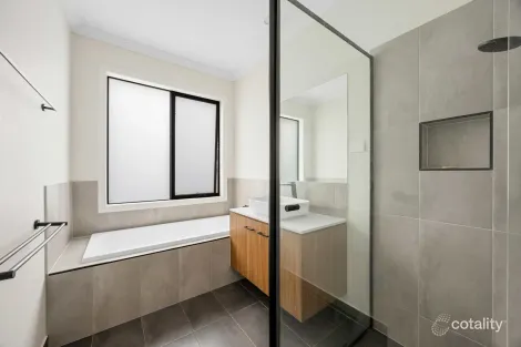 Property photo of 8 Lusitano Street Taylors Lakes VIC 3038