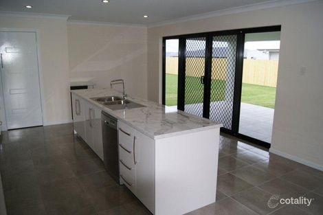 Property photo of 32 Bachelor Court Marian QLD 4753