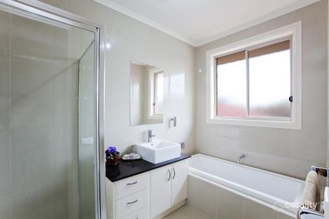 Property photo of 10 Kaumple Street Pascoe Vale VIC 3044