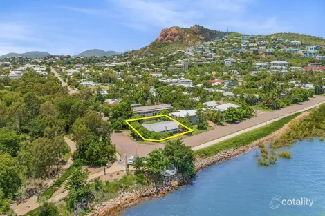 Property photo of 2 The Esplanade North Ward QLD 4810