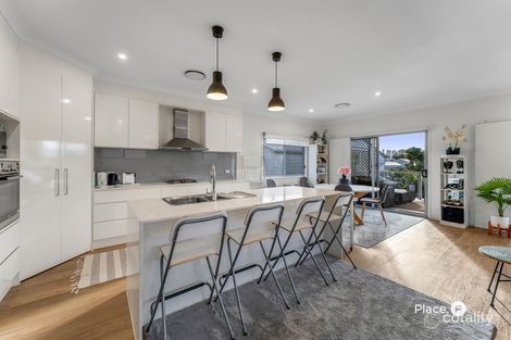 Property photo of 152 Riding Road Balmoral QLD 4171