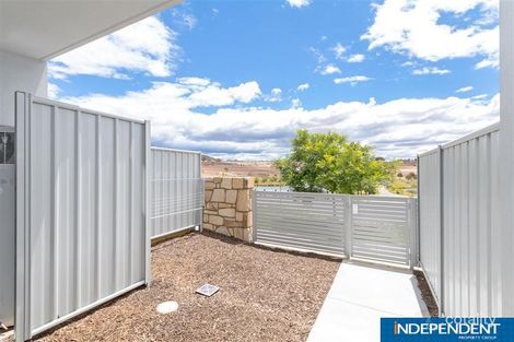 24 Edgeworth Pde, Coombs, ACT 2611