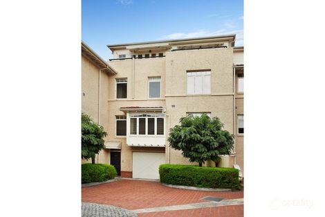 105 Esplanade East, Port Melbourne, VIC 3207